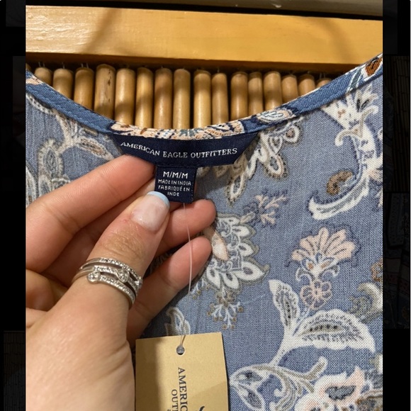 AE Floral Romper - Picture 3 of 4